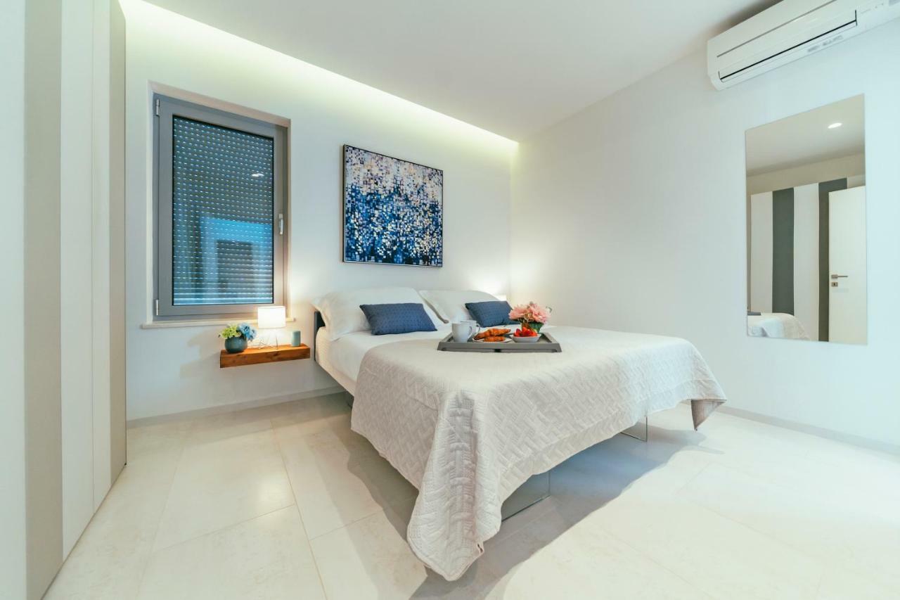 Unique Luxury Designers Apartment Right Next To The Beach Sukošan Eksteriør bilde