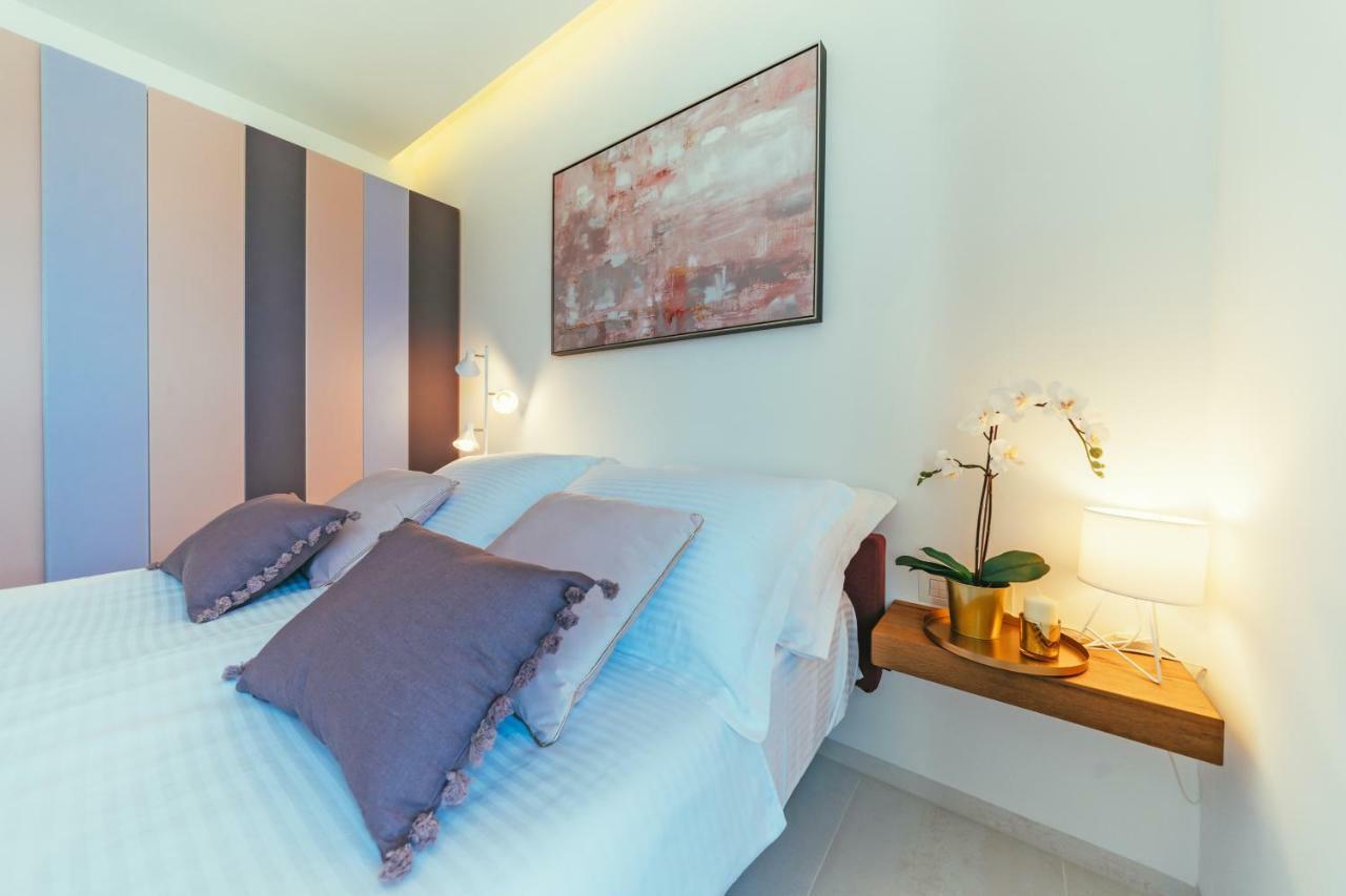Unique Luxury Designers Apartment Right Next To The Beach Sukošan Eksteriør bilde