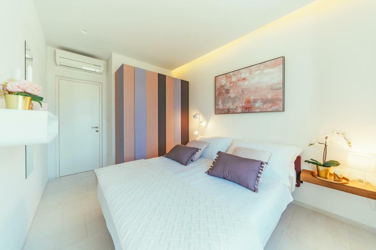 Unique Luxury Designers Apartment Right Next To The Beach Sukošan Eksteriør bilde